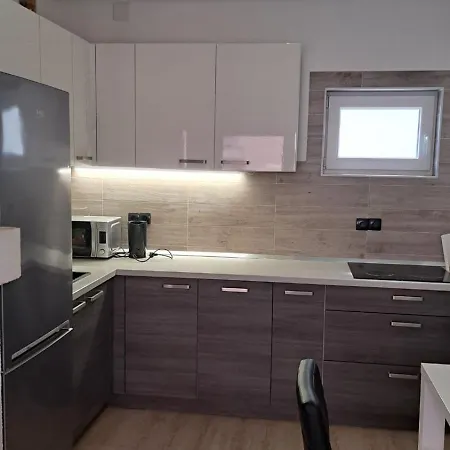 Apartment Apartma Anna *