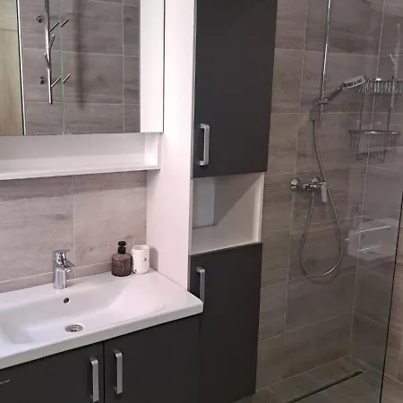 Apartma Anna Apartment *